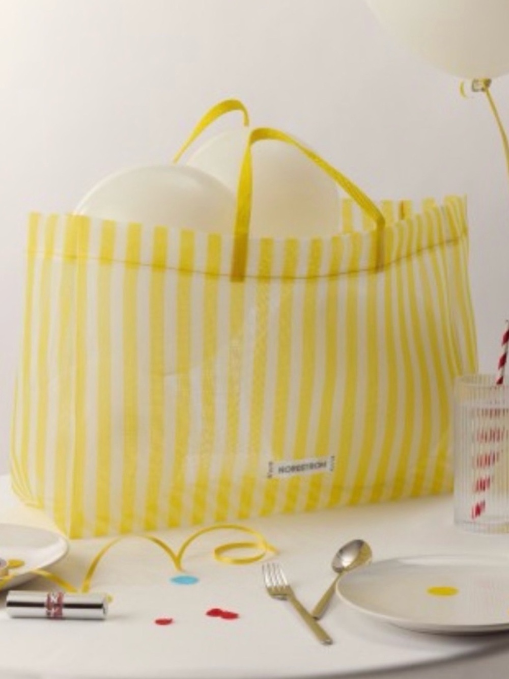 Nordstrom yellow white net beach bag⭐️⭐️⭐️⭐️⭐️